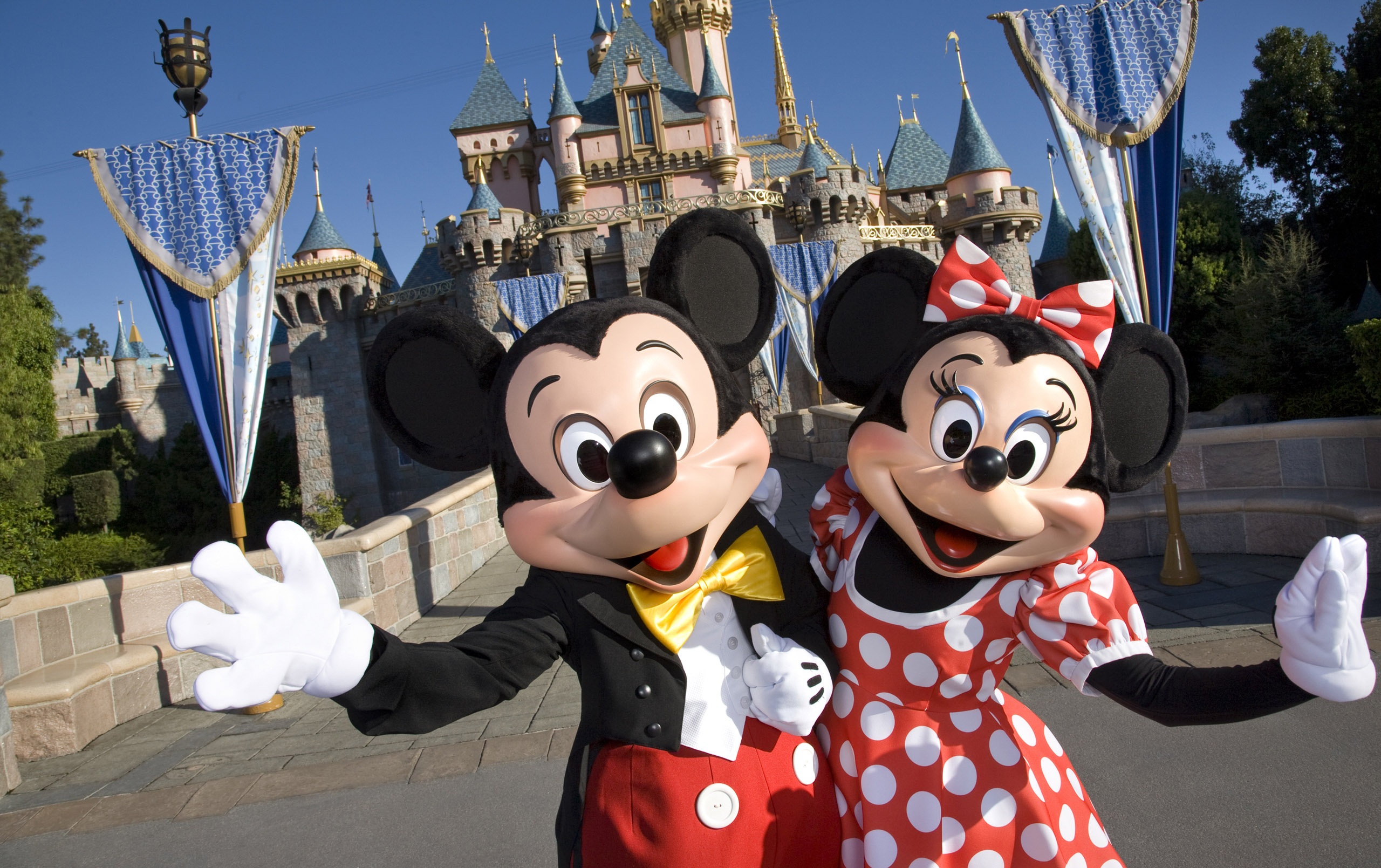 Tech: Disneyland to Add Three Themeparks | GenHERation